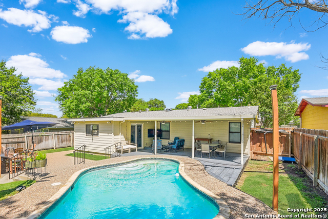Listing photo id 28 for 270 Goodhue Ave