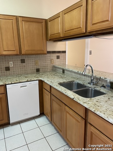 Image 4 of 31 For 9018 Woburn St