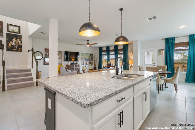 Image 11 of 44 For 9422 Van Horn