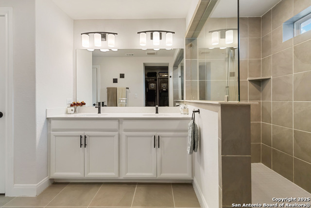 Image 29 of 44 For 9422 Van Horn