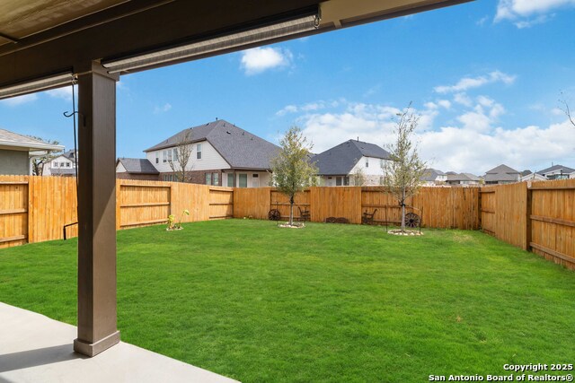 Image 39 of 44 For 9422 Van Horn