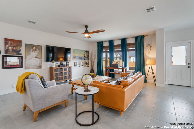 Image 4 of 44 For 9422 Van Horn