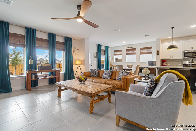 Image 6 of 44 For 9422 Van Horn