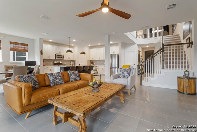 Image 7 of 44 For 9422 Van Horn