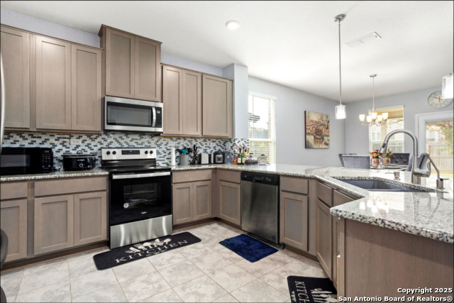 Image 2 of 14 For 5311 Espinoso Way