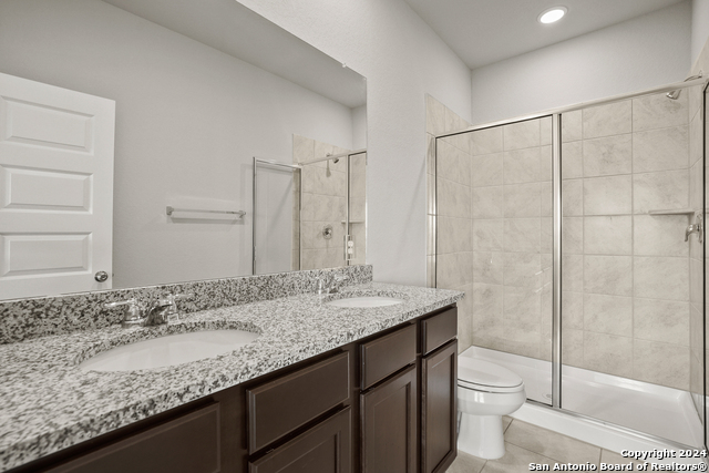 Image 10 of 49 For 13730 Pinkston
