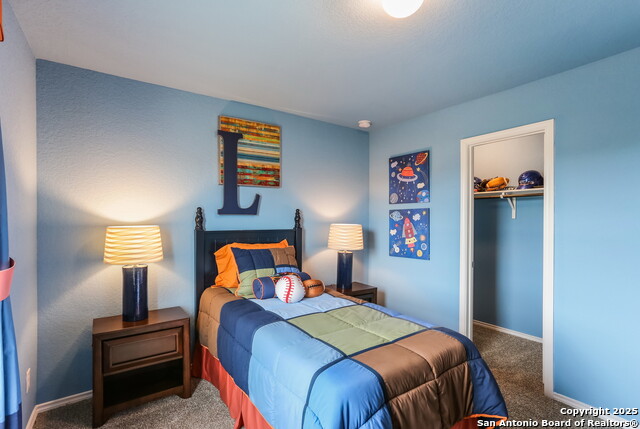 Image 33 of 49 For 13730 Pinkston