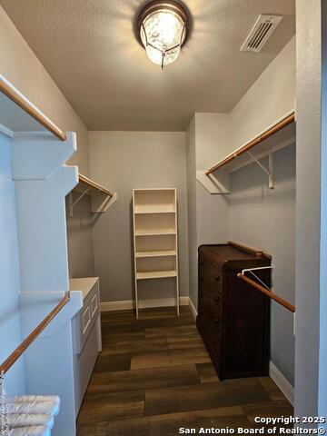 Listing photo id 27 for 607 San Dizier
