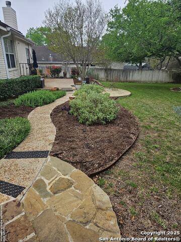 Listing photo id 46 for 607 San Dizier