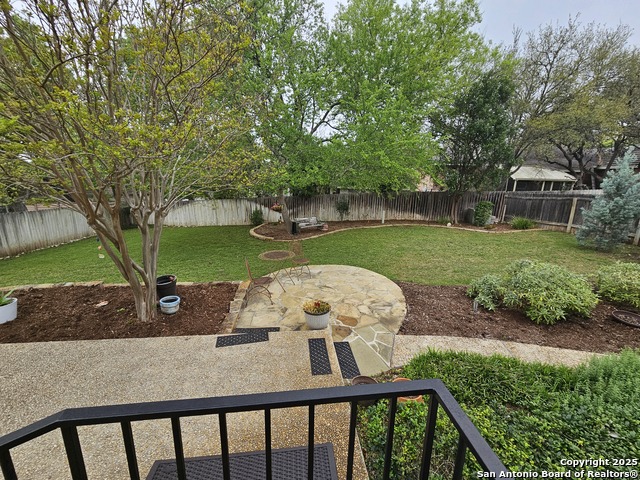 Listing photo id 47 for 607 San Dizier