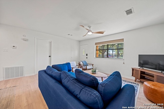 Image 5 of 20 For 512 Pecan Dr W