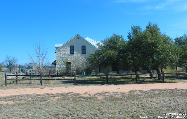 Details for 1844 Reeh Rd, Fredericksburg, TX 78624