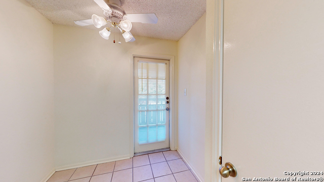 Image 19 of 30 For 7738 Chambers Rd  907