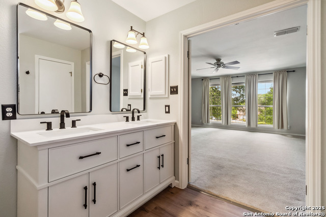 Image 43 of 52 For 3528 Hamilton Pl