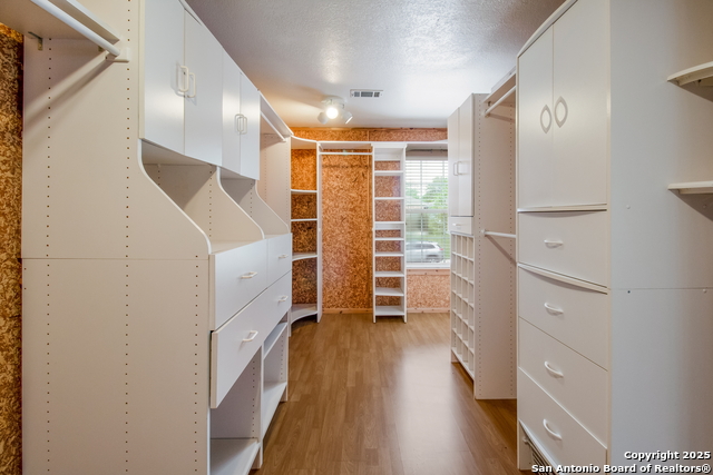 Image 17 of 25 For 4118 Knollbluff
