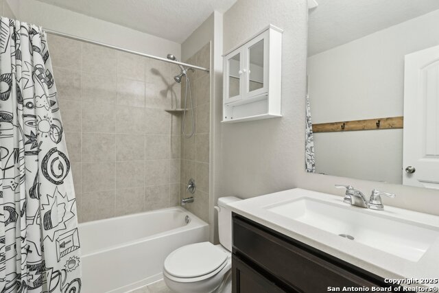Image 33 of 56 For 8725 Ironwood Hl