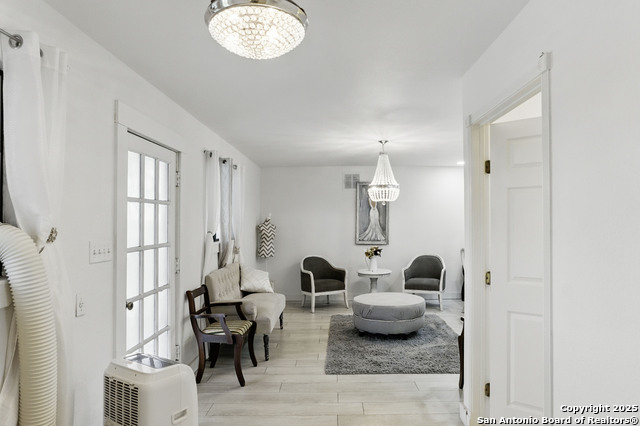Listing photo id 28 for 7250 Fm 306