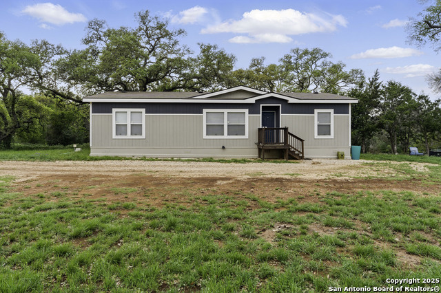 Listing photo id 36 for 7250 Fm 306
