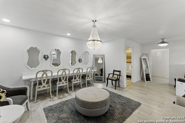 Listing photo id 25 for 7250 Fm 306