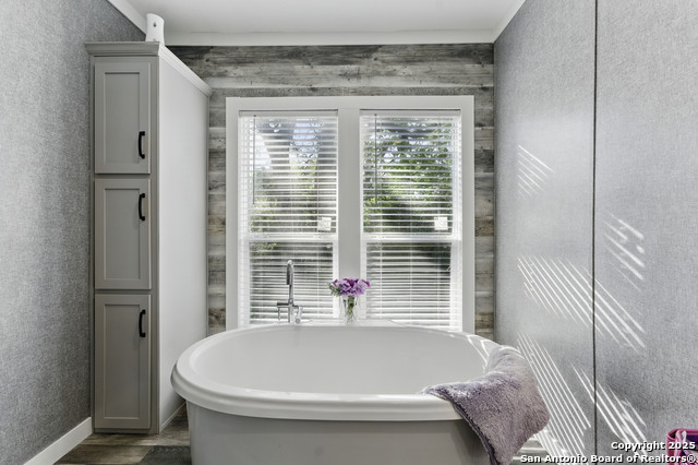 Listing photo id 35 for 7250 Fm 306