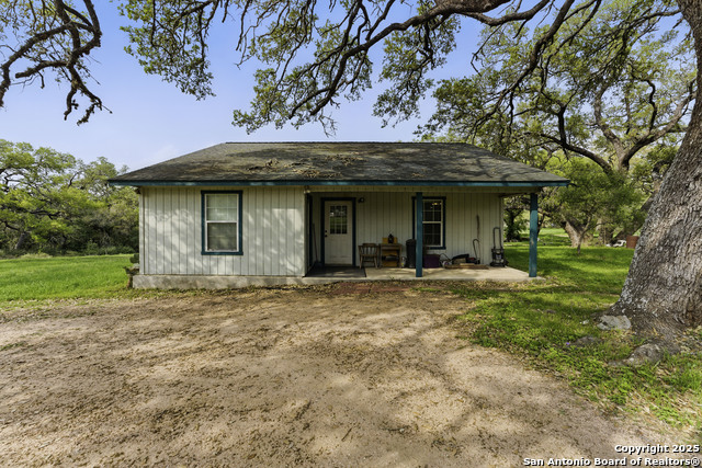 Listing photo id 46 for 7250 Fm 306