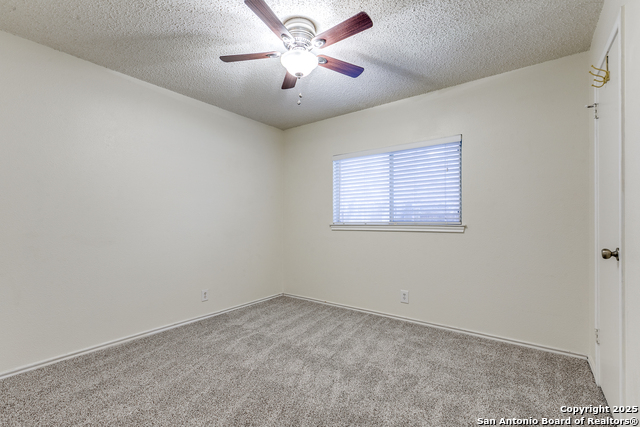 Image 14 of 24 For 6331 Regency Wood