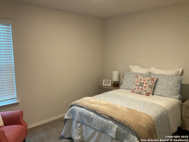 Listing photo id 7 for 256 Middle Green Loop