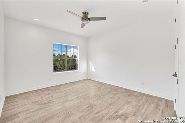 Image 16 of 27 For 1303 Summerfield