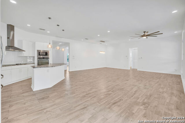 Image 9 of 27 For 1303 Summerfield