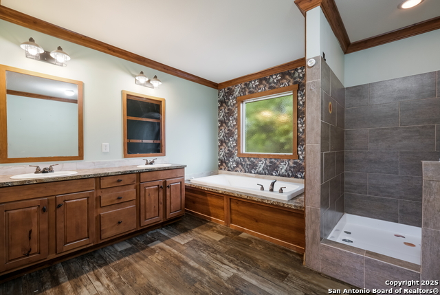 Image 10 of 27 For 384 Adcock