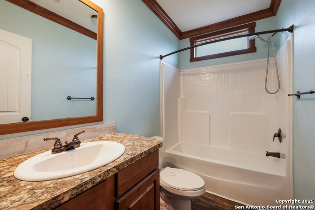 Image 13 of 27 For 384 Adcock