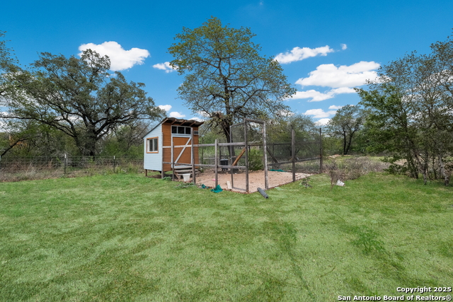 Image 21 of 27 For 384 Adcock