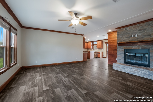 Image 3 of 27 For 384 Adcock