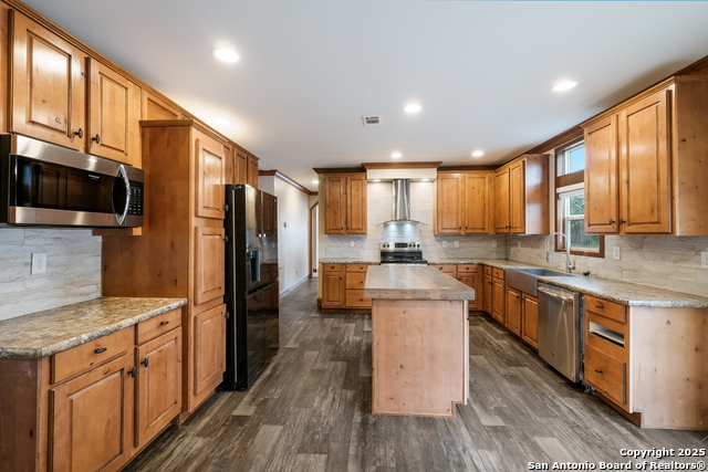 Image 6 of 27 For 384 Adcock