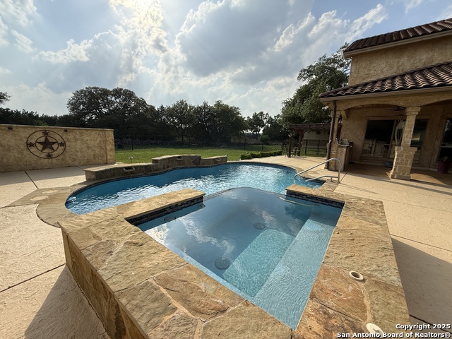Image 10 of 71 For 211 Macaw Ln
