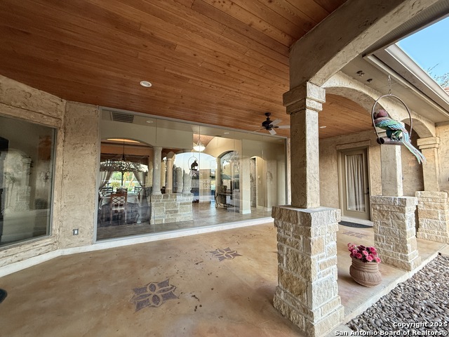 Image 11 of 71 For 211 Macaw Ln