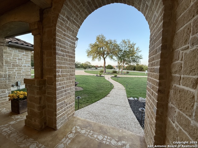 Image 5 of 71 For 211 Macaw Ln