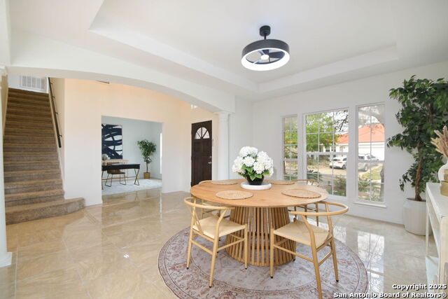 Listing photo id 18 for 11414 & 11418 Lago Vista