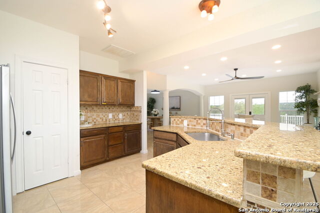 Listing photo id 23 for 11414 & 11418 Lago Vista