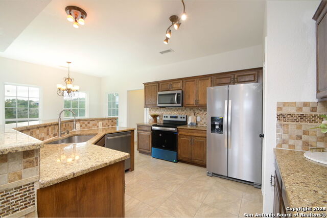 Listing photo id 24 for 11414 & 11418 Lago Vista