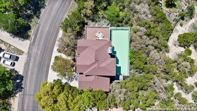 Listing photo id 4 for 11414 & 11418 Lago Vista