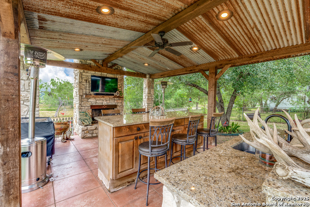Listing photo id 17 for 10767 Rosemar Lane