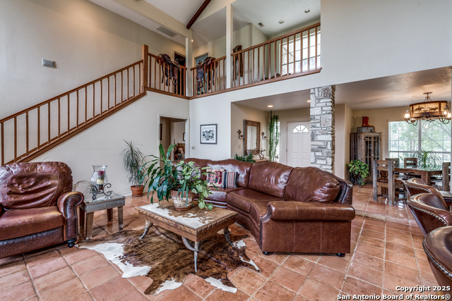 Listing photo id 2 for 10767 Rosemar Lane
