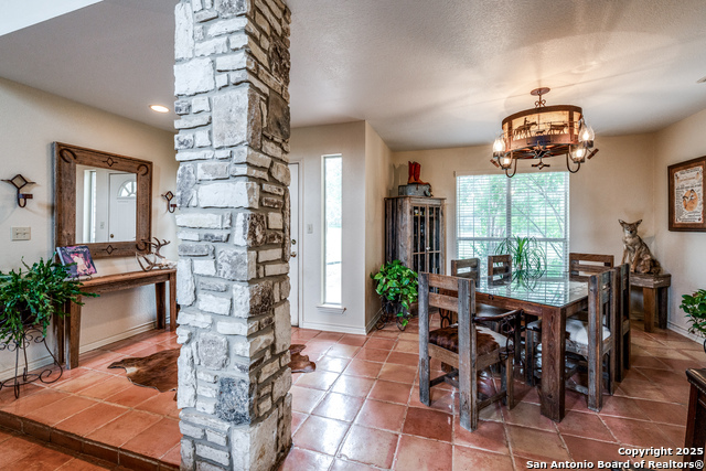 Listing photo id 6 for 10767 Rosemar Lane