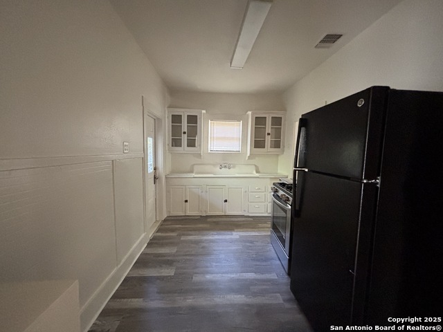 Image 7 of 15 For 740 Estes  