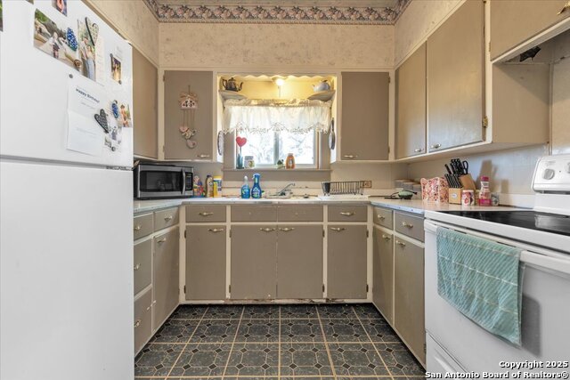 Listing photo id 14 for 1582 County Road 3700