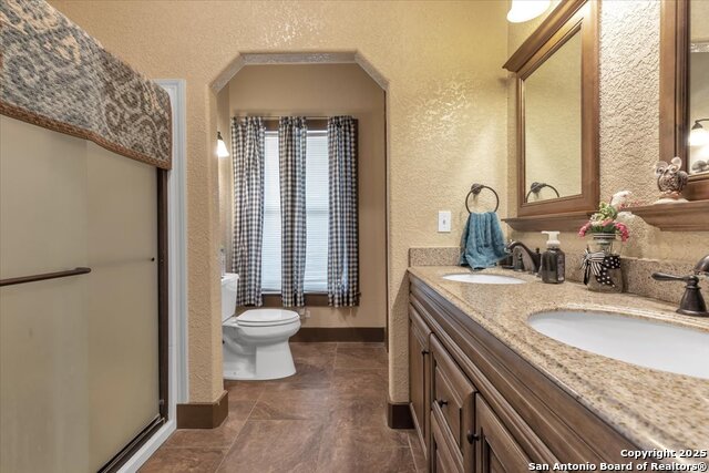 Listing photo id 19 for 1582 County Road 3700