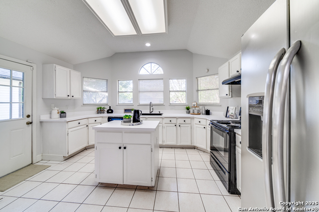 Image 12 of 25 For 5207 Pine Lake Dr