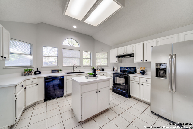 Image 13 of 25 For 5207 Pine Lake Dr