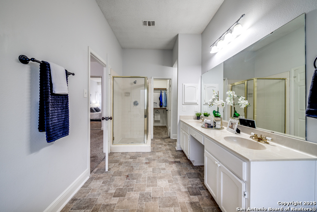 Image 18 of 25 For 5207 Pine Lake Dr